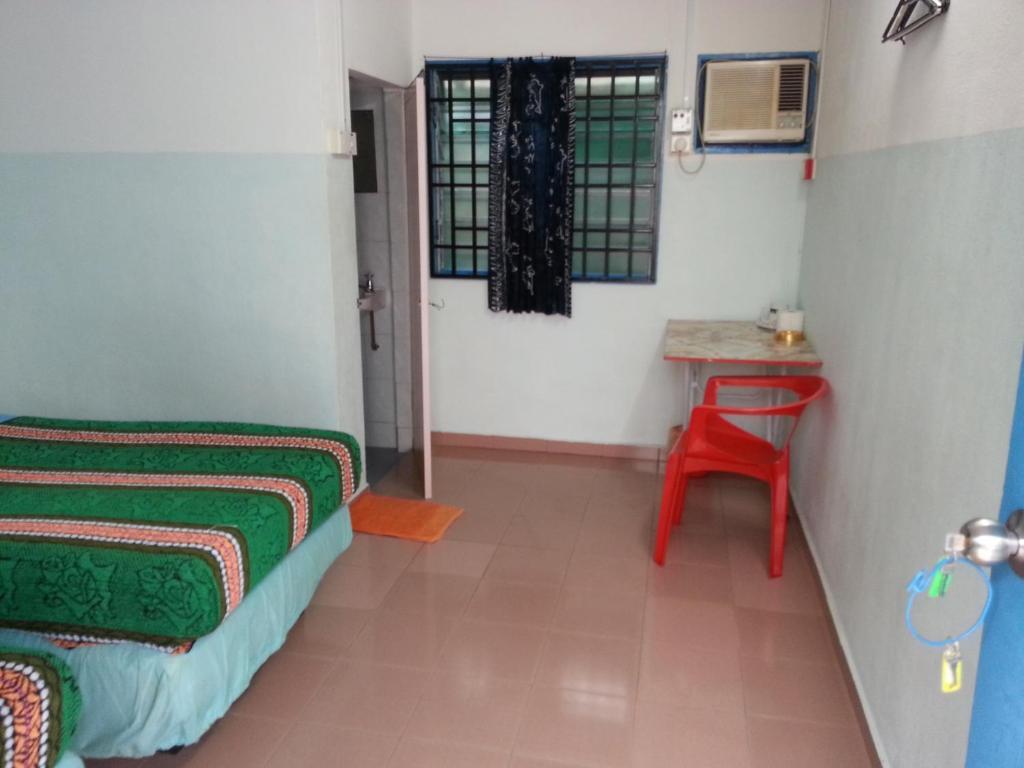 Baba'S Guest House By The Sea Batu Feringgi Exteriör bild